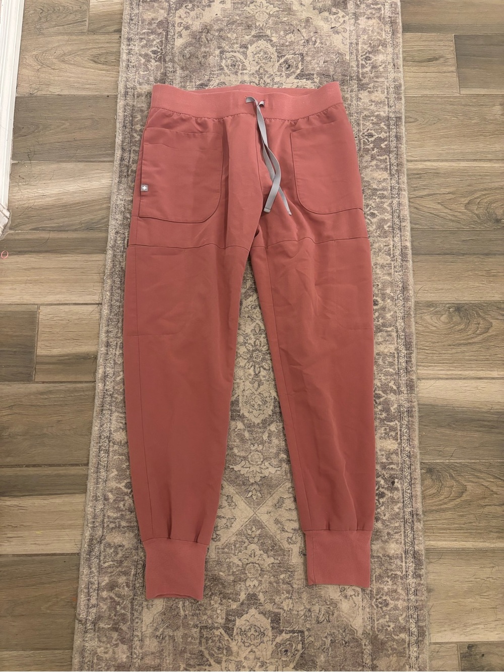 FIGS Technical Collection Womens Quartz Pink Zamora Jogger Scrub Pants Size m